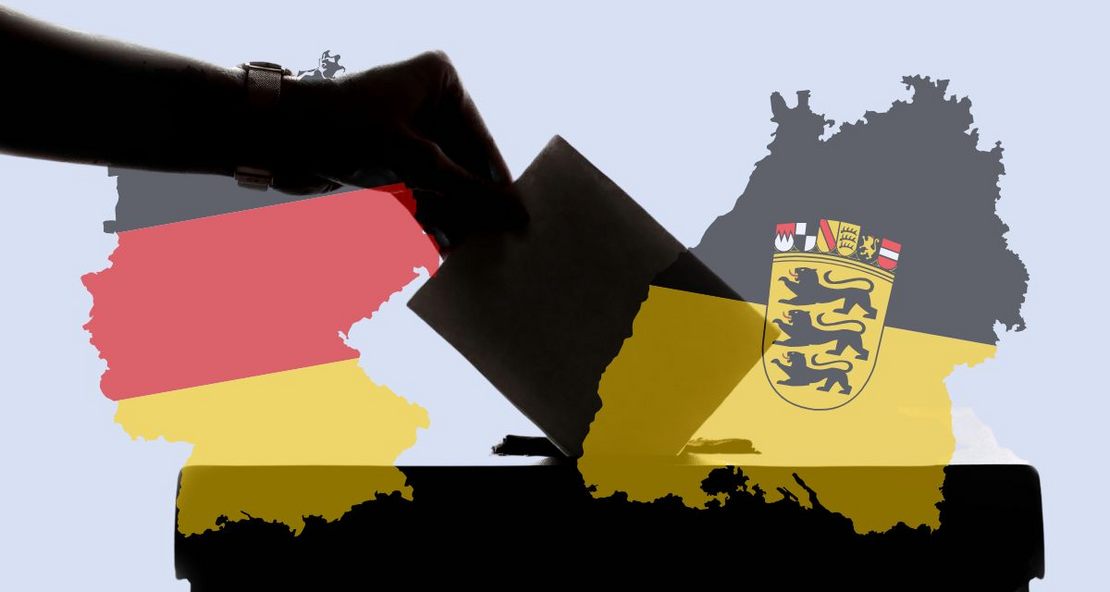 Collage aus dem Landeswappen Baden-Württembergs, der Deutschland-Flagge und einer Hand, die einen Brief in eine Wahlurne wirft.